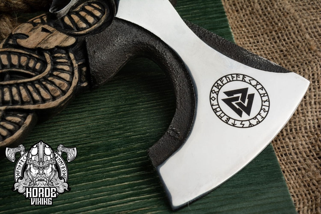 Hache Viking Artisanale Tatla - Acier Au Carbone, Manche Bois De Rose - Lancer, Tonneaux