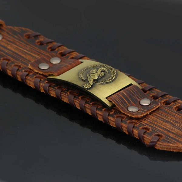 Bracelet en cuir corbeau viking
