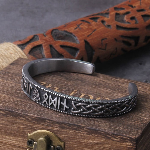 bracelet torque symbole valknut en acier